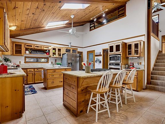 4th image of 14333 Brooks Rd
