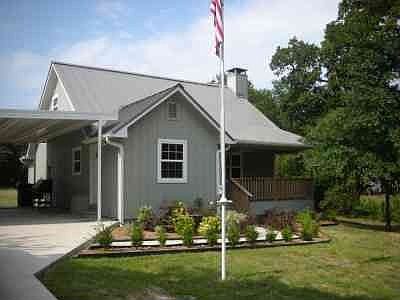 1st image of 119 Holiday Dr