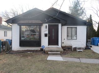 5346 Clippert St, Dearborn Heights, MI 48125