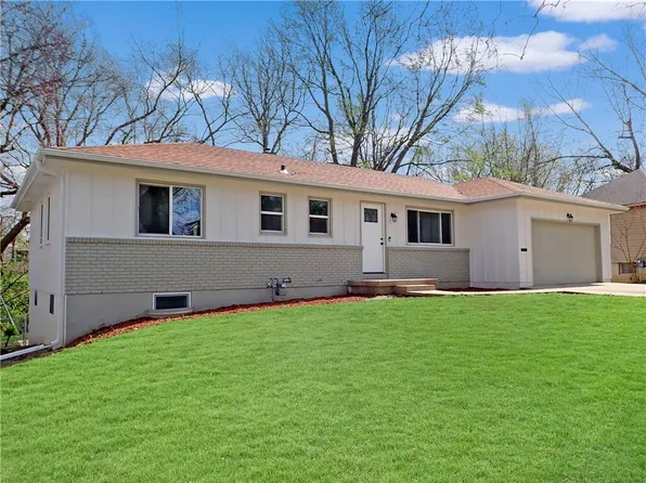 10619 E 32nd St S, Independence, MO 64052