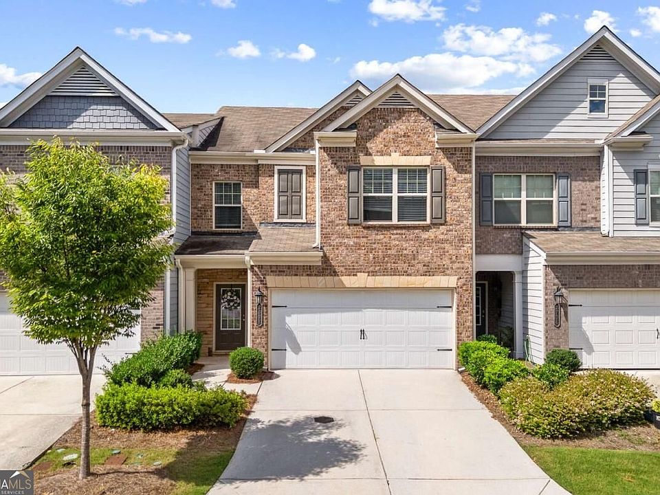 1st image of 2698 Village Park Bnd