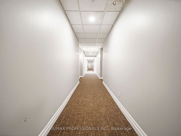 5th image of 3531 Lake Shore Blvd W #211