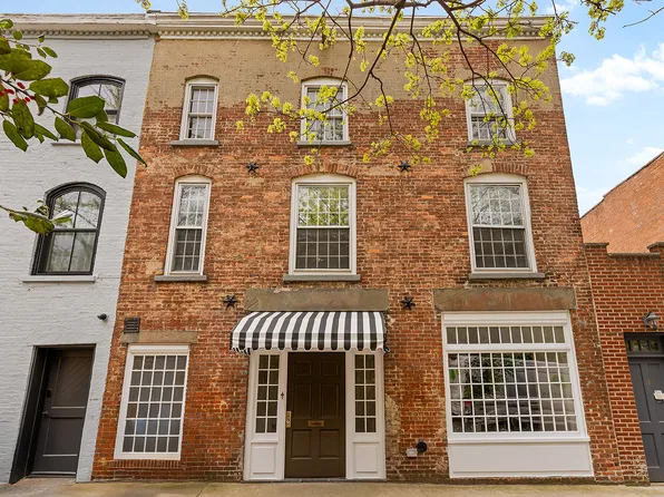 16 Verandah Place image 1 of 31