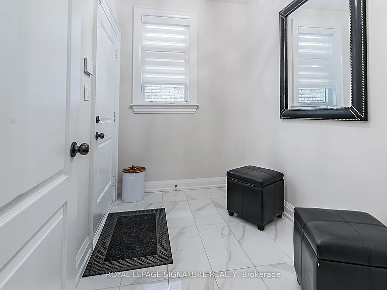 24 Foxtail Ct — Photo 13