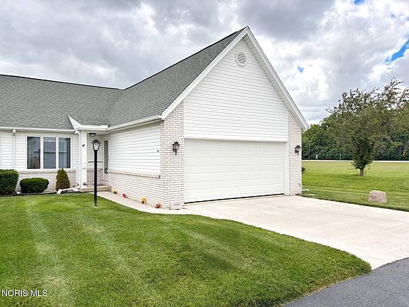 2nd image of 4269 Townhouse Dr #D