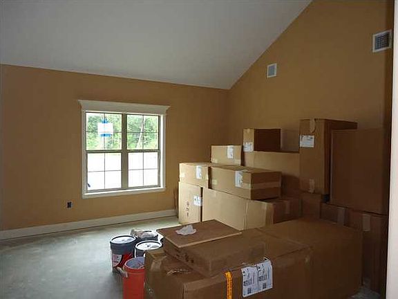 2nd image of 114 Bottle Brush Ln