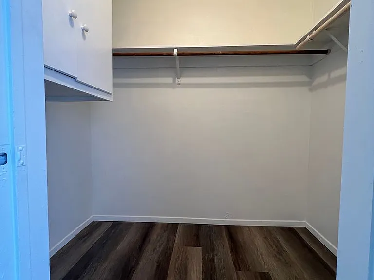 741 S Hobart Blvd — Photo 15