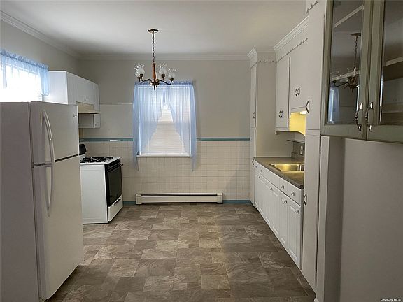 2nd image of 85-42 261st St