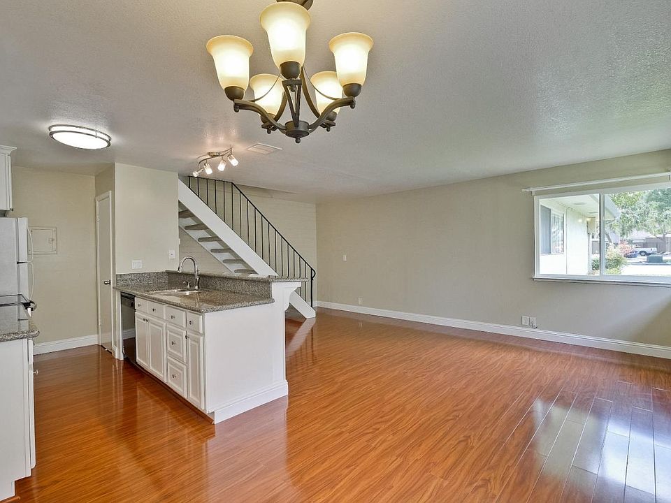 1st image of 2129 Mann Ave APT 2