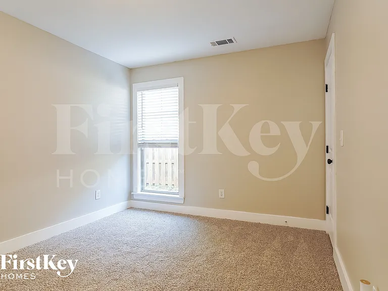 236 Stonecreek Pl — Photo 12