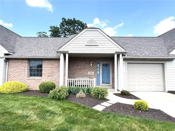 865 Beverly Ave, Canal Fulton, OH 44614