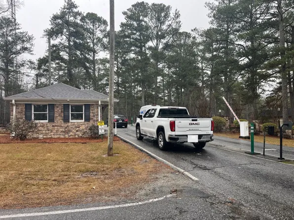 5082 Amber Dr, Villa Rica, GA 30180