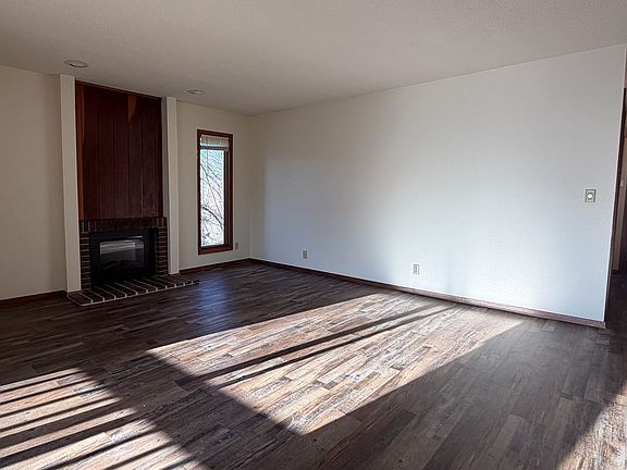 3rd image of 3900-3951 Doral Dr #3927