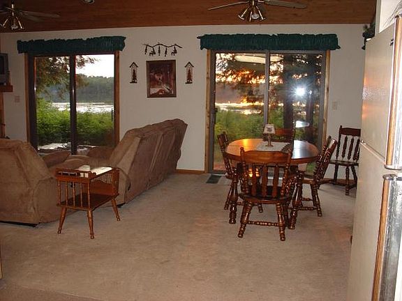 4th image of 6059 N Lakeshore Dr