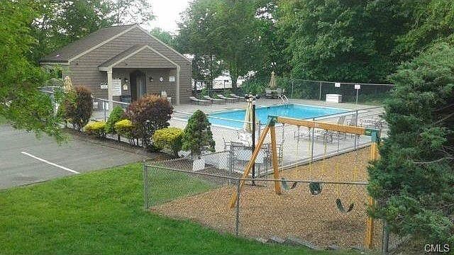 Beautiful Outdoor Pool & Cabana