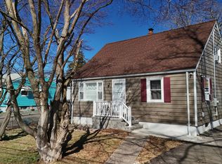 14 Rita Ave, Bridgeport, CT 06606