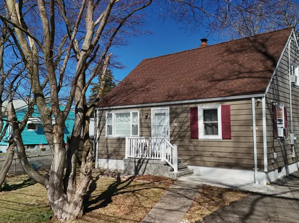 14 Rita Avenue, Bridgeport, CT 06606