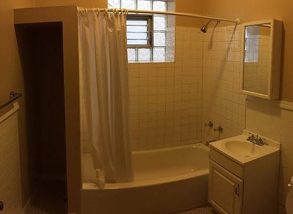 3rd image of 2306 N Springfield Avenue # Fl 1ST