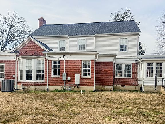 3rd image of 507 3rd St S