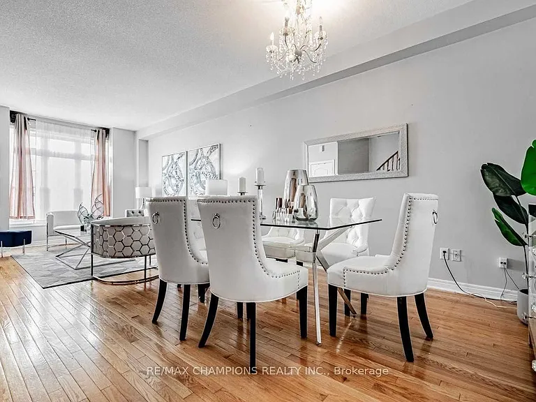 5435 Festival Dr — Photo 4