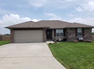 706 W Christopher Ln, Clever, MO 65631