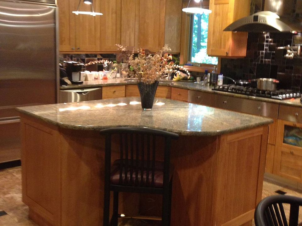 2nd image of 55 College Rd