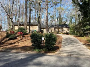 743 Lost Creek Cir, Stone Mountain, GA 30088