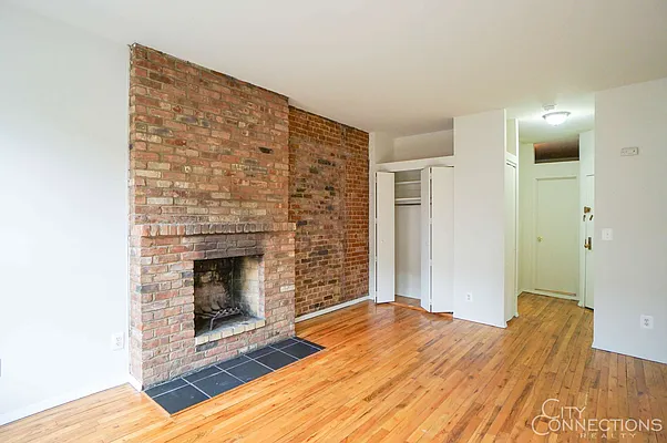 Rented by City Connections Realty | media 12