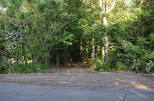 1st image of College Hwy