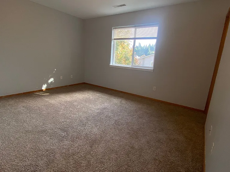 Come See This Lovely 3 Bedroom Townhouse! — Photo 3