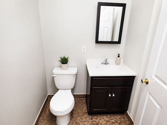 4th image of 493-495 Irvine Turner Blvd #2A