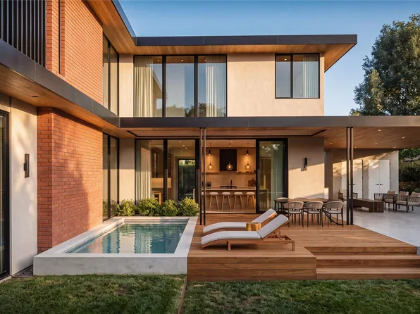 2707 E Side Dr, Austin, TX 78704