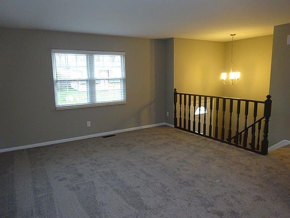 3rd image of 3412 Lindenwood Dr