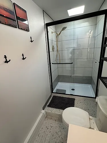 638 Wesley Ave #12 Photo 1