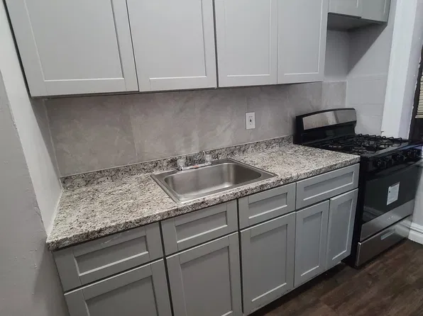 10 Elton St, Brooklyn, NY