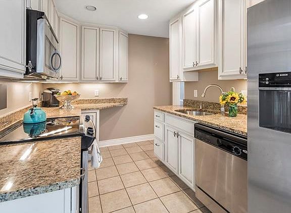 4th image of 634 Norfolk Dr