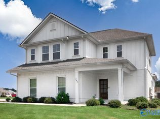 444 Summit Lakes Dr, Athens, AL 35613
