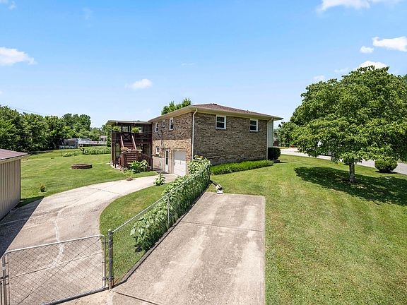 4th image of 113 Clays Ferry Dr