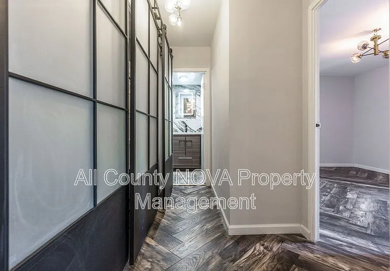 922 24th St NW #321 — Photo 24