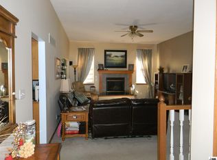 3605 SW Nicholas Ct, Topeka, KS 66610