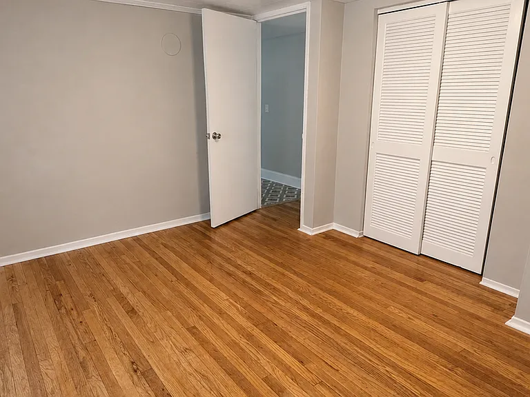 221 Neal St — Photo 14