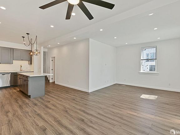 5th image of 68 Cayuga Ave