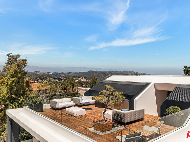 1254 Roberto Ln — Photo 38