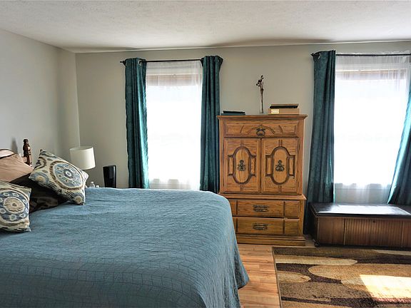 Large Bedroom 1