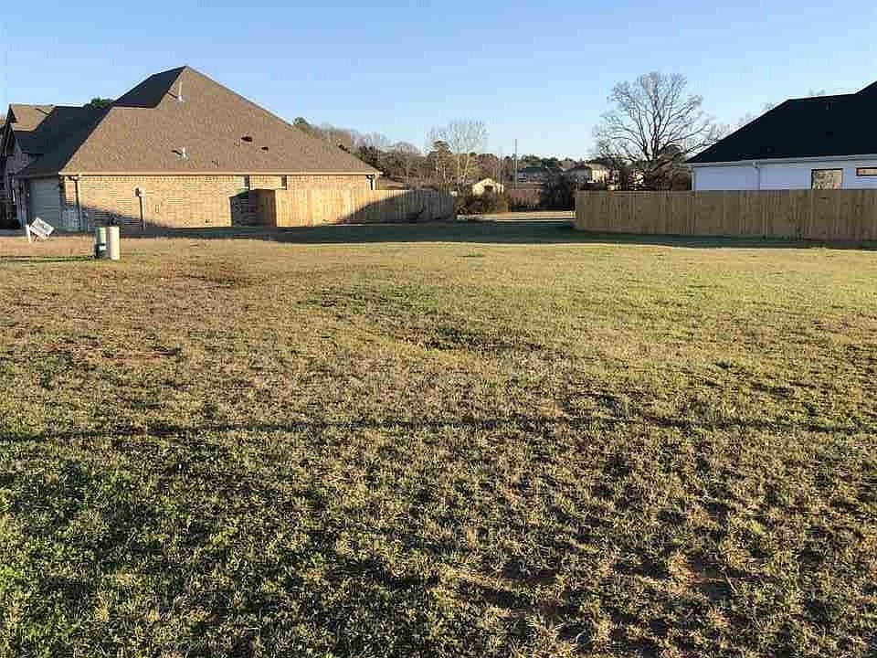2nd image of 2823 Guinn Farms Rd