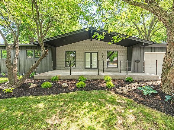 2nd image of 390 Hickory Dr