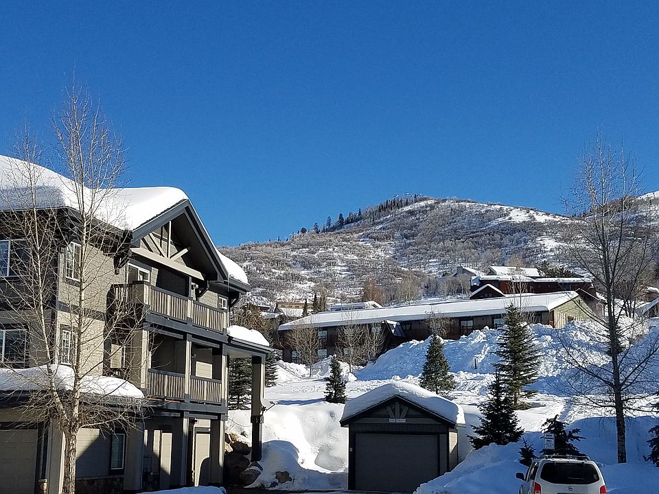 1st image of 3325 Columbine Dr