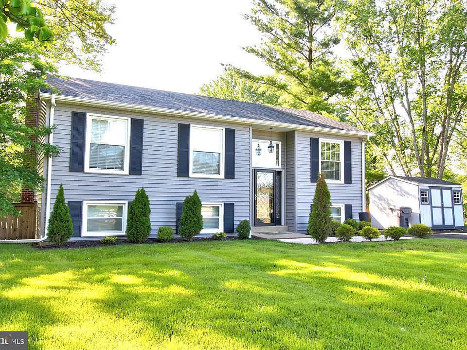 1st image of 7207 Marr Dr