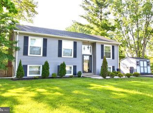 7207 Marr Dr, Warrenton, VA 20187