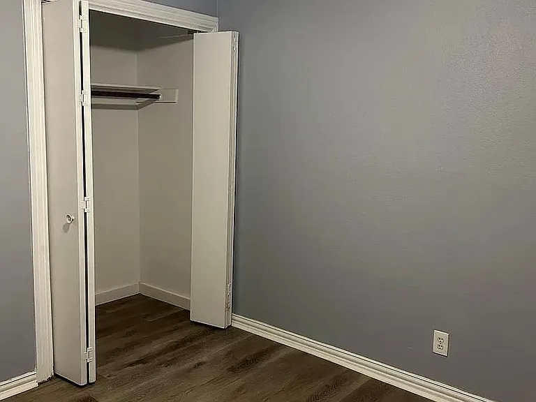 6902 Colony Park Dr — Photo 13